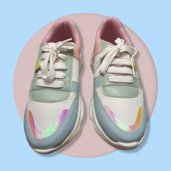 Women Casual Colorblocked Shoes - Picture 3 of 9